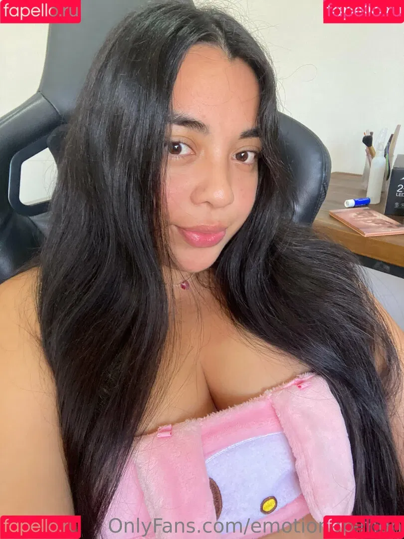 emotionalemon Onlyfans Photo Gallery 