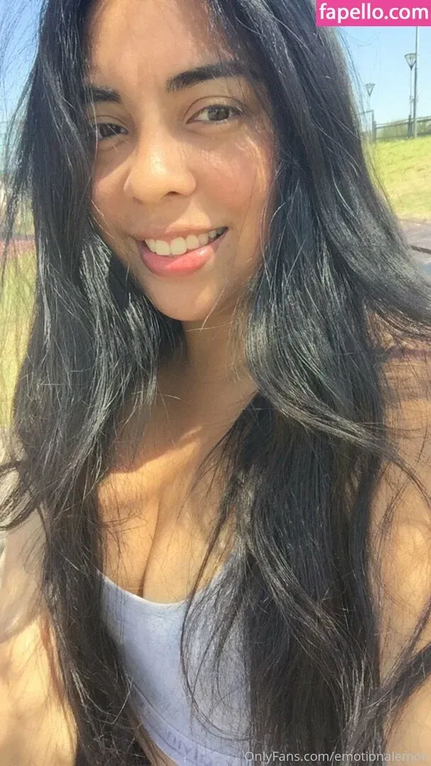 emotionalemon Onlyfans Photo Gallery 