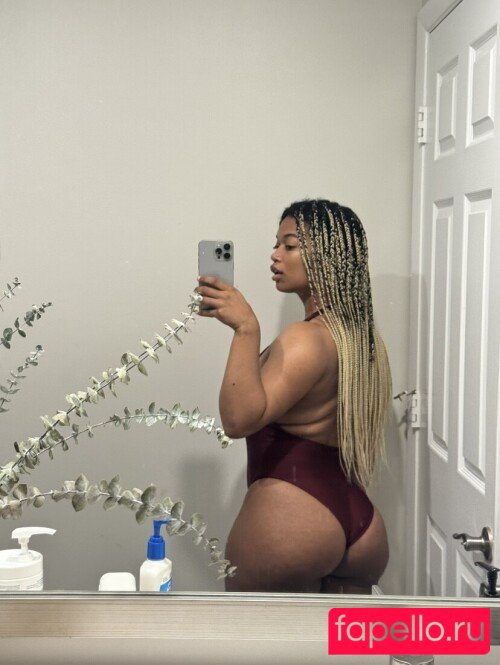 Itzmelanin Nude Onlyfans Photo 28