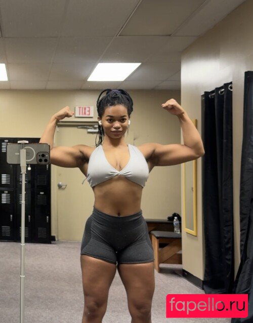 Itzmelanin Nude Onlyfans Photo 20