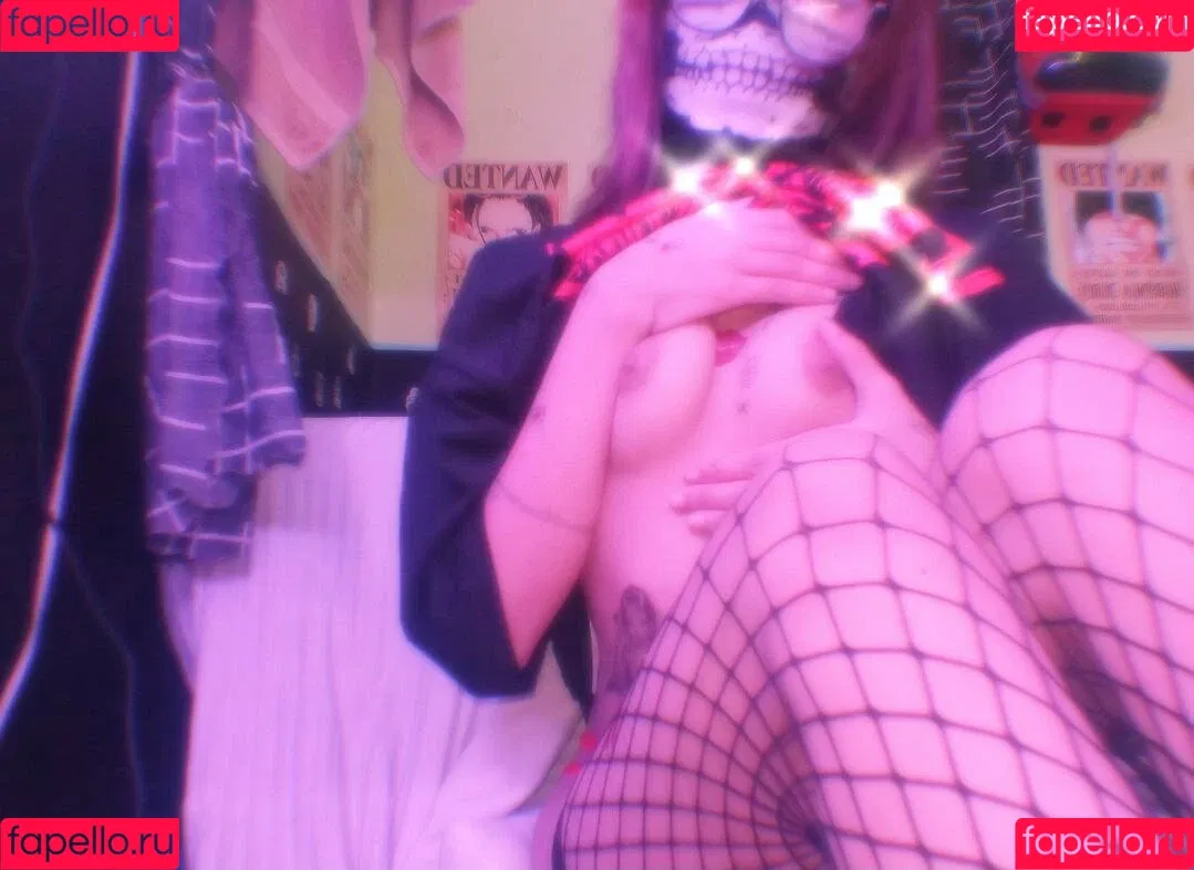 Kazume Koeme Onlyfans Photo Gallery 