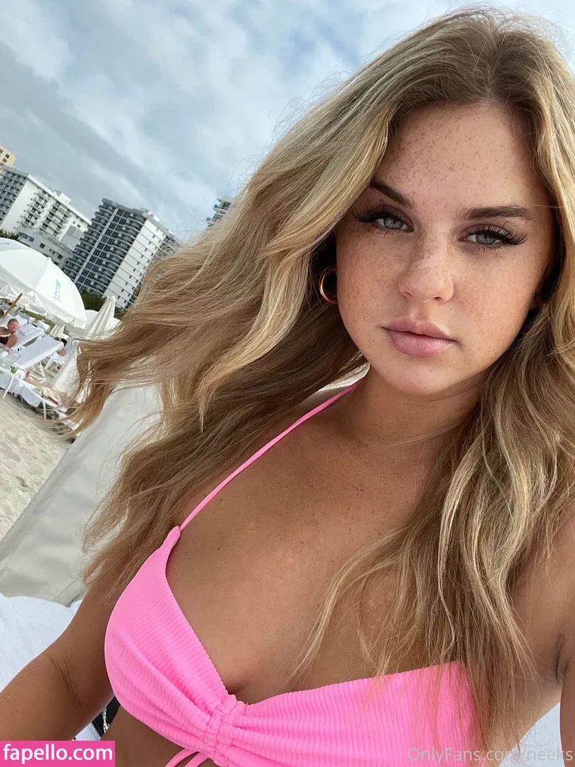 Neeks Onlyfans Photo Gallery 