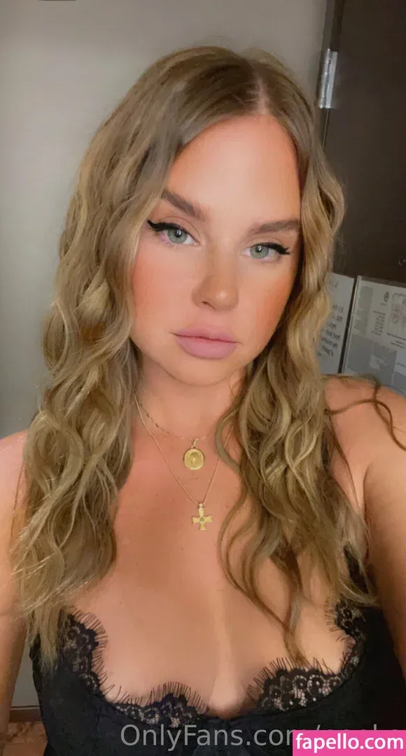 Neeks Onlyfans Photo Gallery 