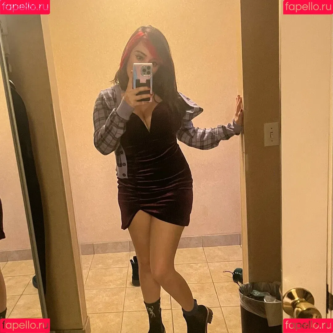 Yellowspoongirl Onlyfans Photo Gallery 