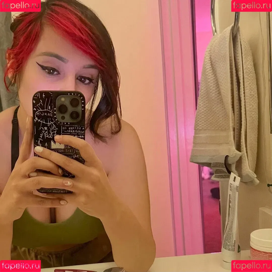 Yellowspoongirl Onlyfans Photo Gallery 