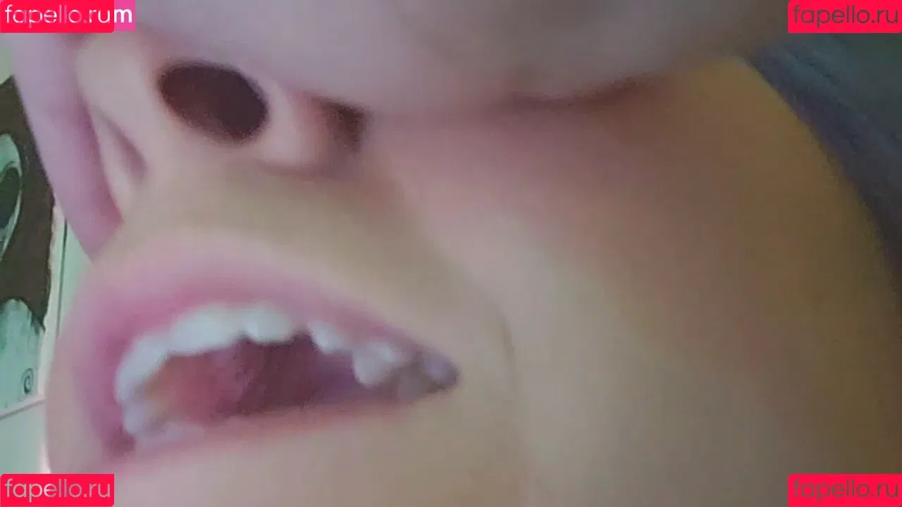 Yellowspoongirl Onlyfans Photo Gallery 