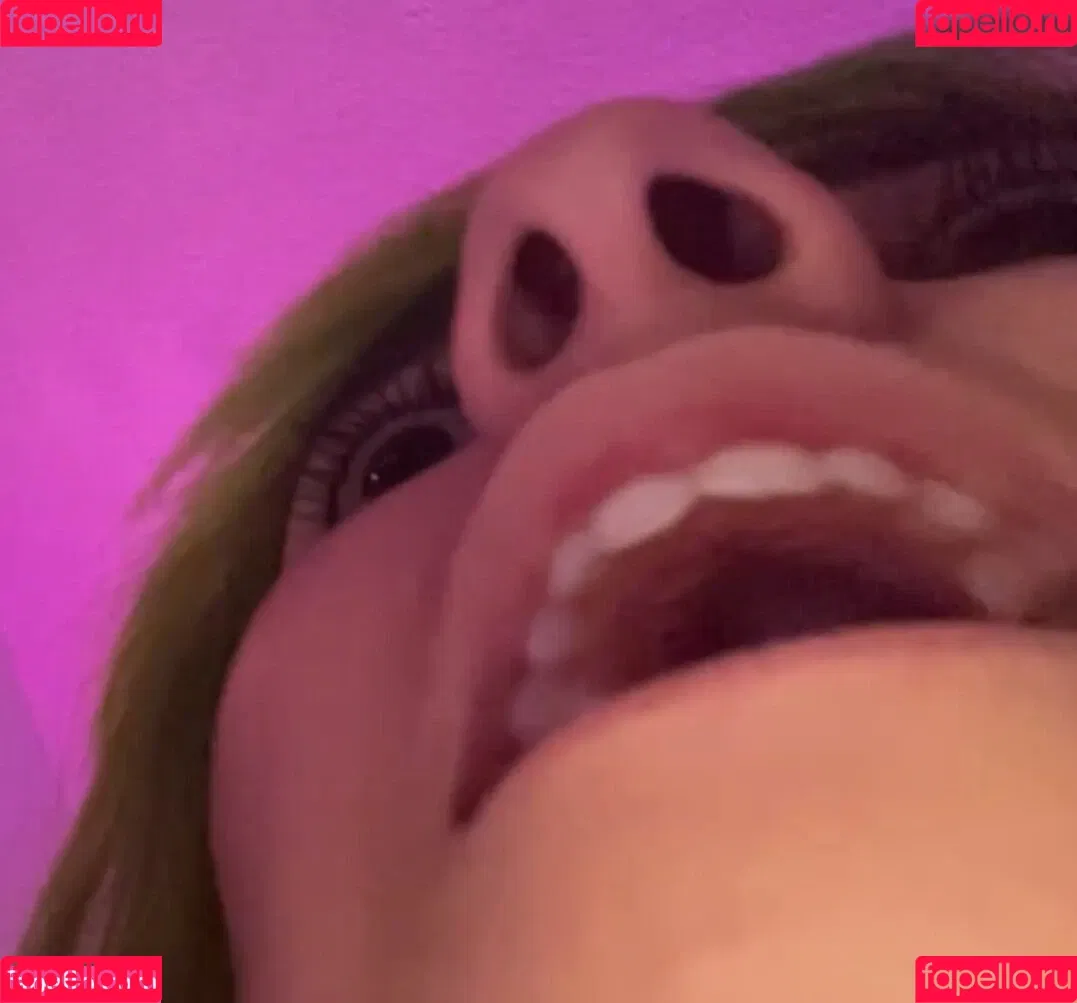 Yellowspoongirl Onlyfans Photo Gallery 
