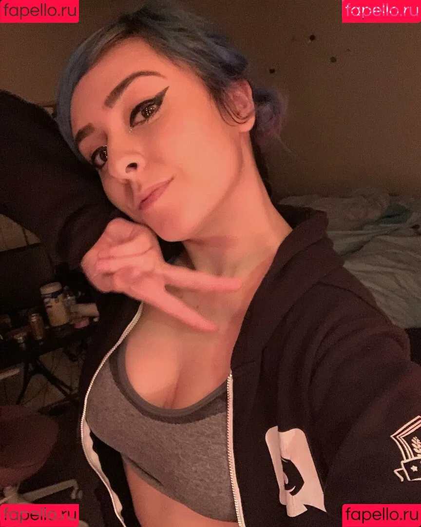Yellowspoongirl Onlyfans Photo Gallery 