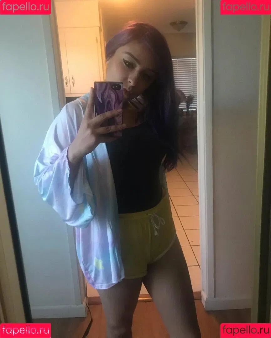 Yellowspoongirl Onlyfans Photo Gallery 