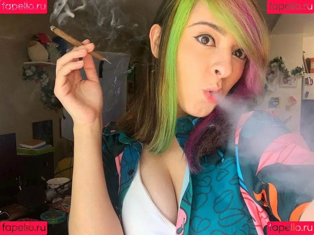 Yellowspoongirl Onlyfans Photo Gallery 