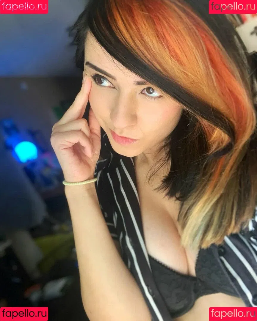 Yellowspoongirl Onlyfans Photo Gallery 