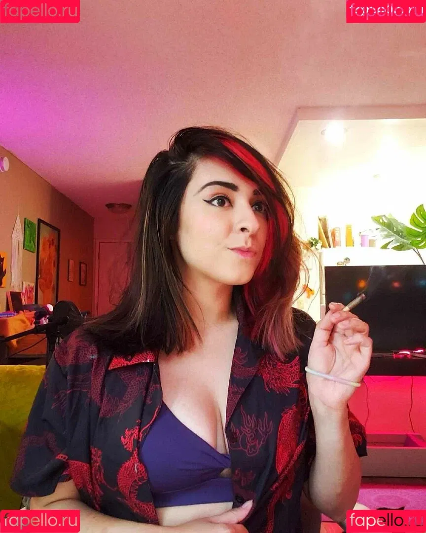 Yellowspoongirl Onlyfans Photo Gallery 
