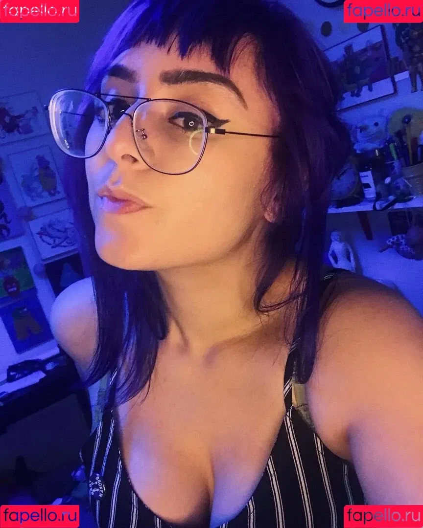 Yellowspoongirl Onlyfans Photo Gallery 