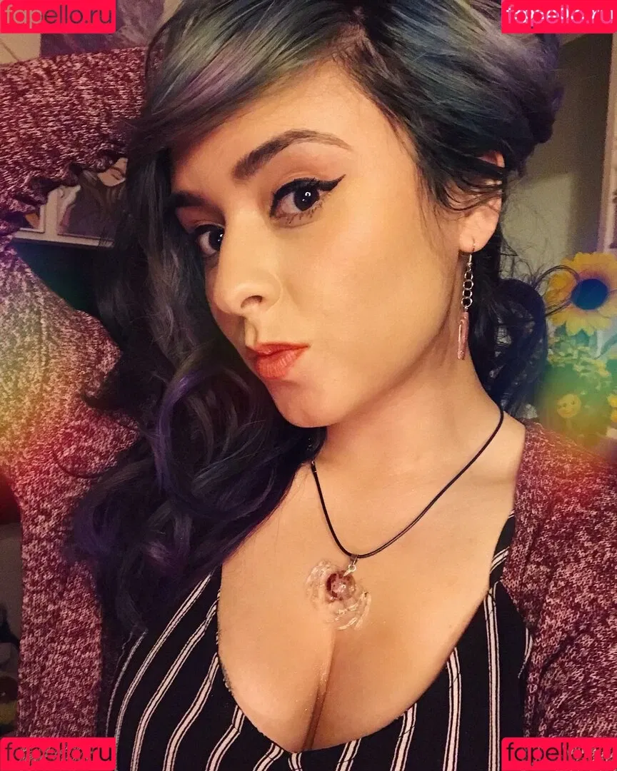 Yellowspoongirl Onlyfans Photo Gallery 