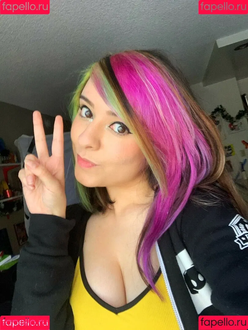 Yellowspoongirl Onlyfans Photo Gallery 