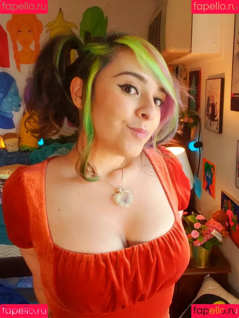 Yellowspoongirl Onlyfans Photo Gallery 