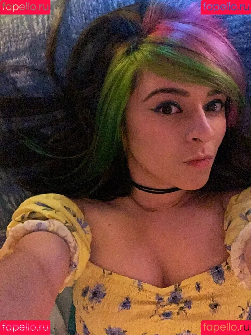Yellowspoongirl Onlyfans Photo Gallery 
