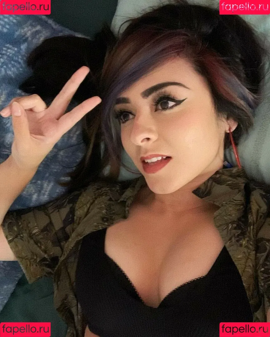 Yellowspoongirl Onlyfans Photo Gallery 