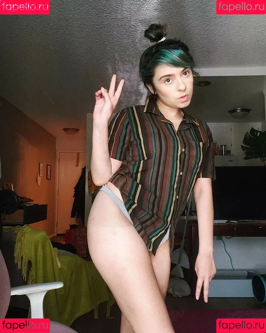 Yellowspoongirl Onlyfans Photo Gallery 