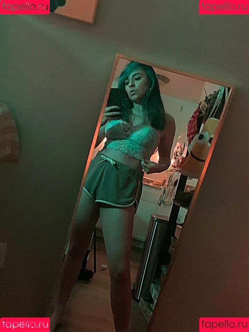 Yellowspoongirl Onlyfans Photo Gallery 