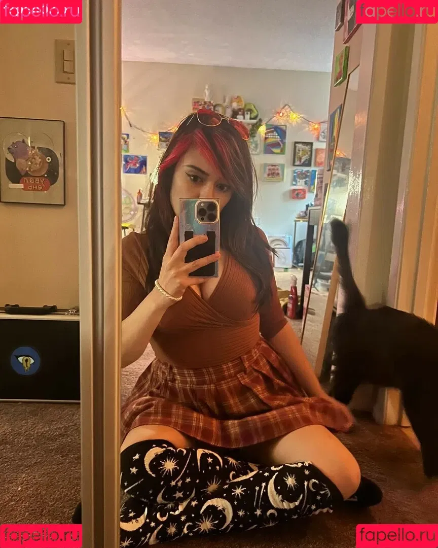 Yellowspoongirl Onlyfans Photo Gallery 