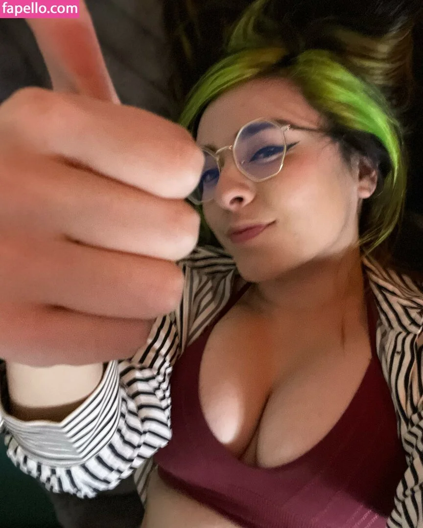 Yellowspoongirl Onlyfans Photo Gallery 