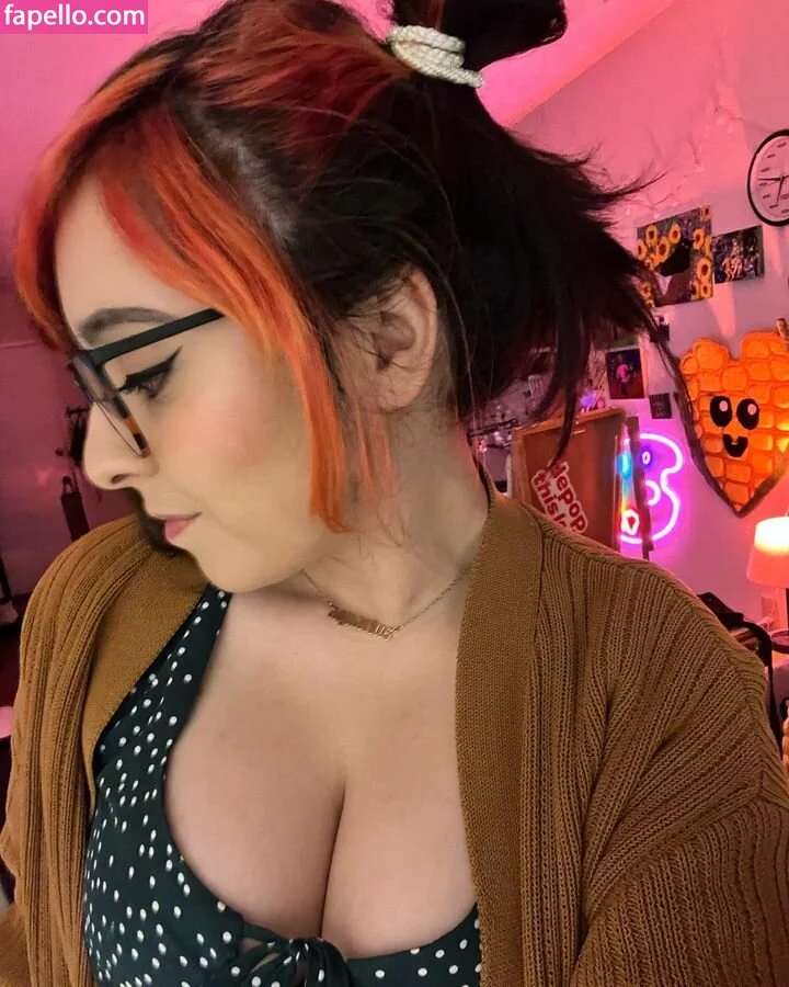 Yellowspoongirl Onlyfans Photo Gallery 