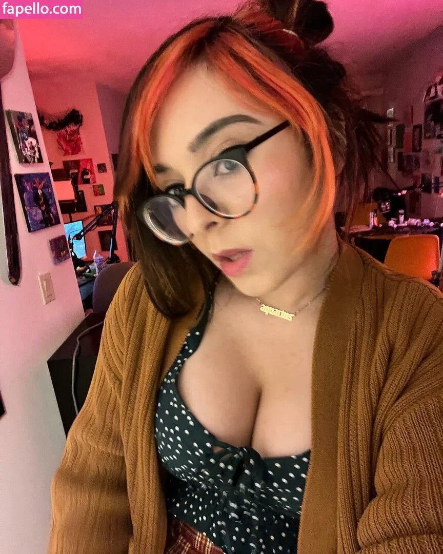 Yellowspoongirl Onlyfans Photo Gallery 