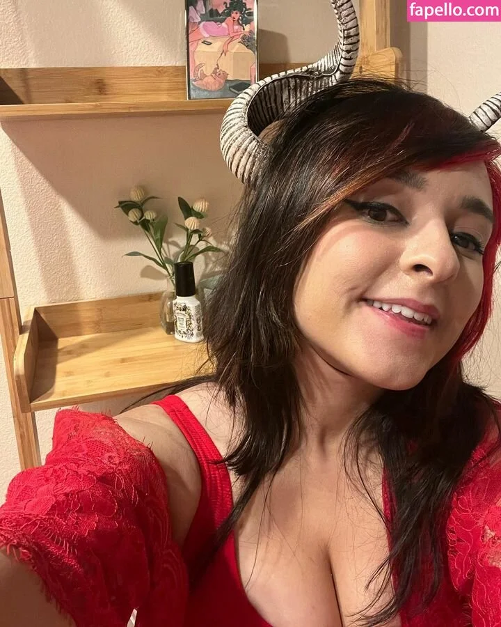 Yellowspoongirl Onlyfans Photo Gallery 