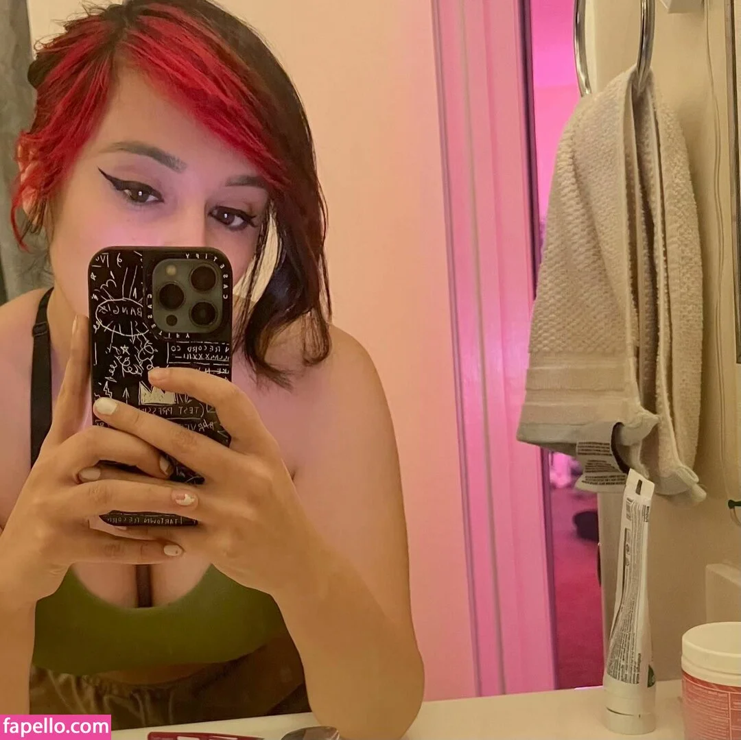 Yellowspoongirl Onlyfans Photo Gallery 