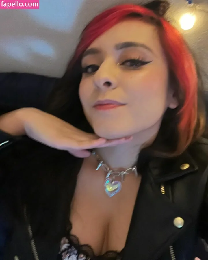 Yellowspoongirl Onlyfans Photo Gallery 