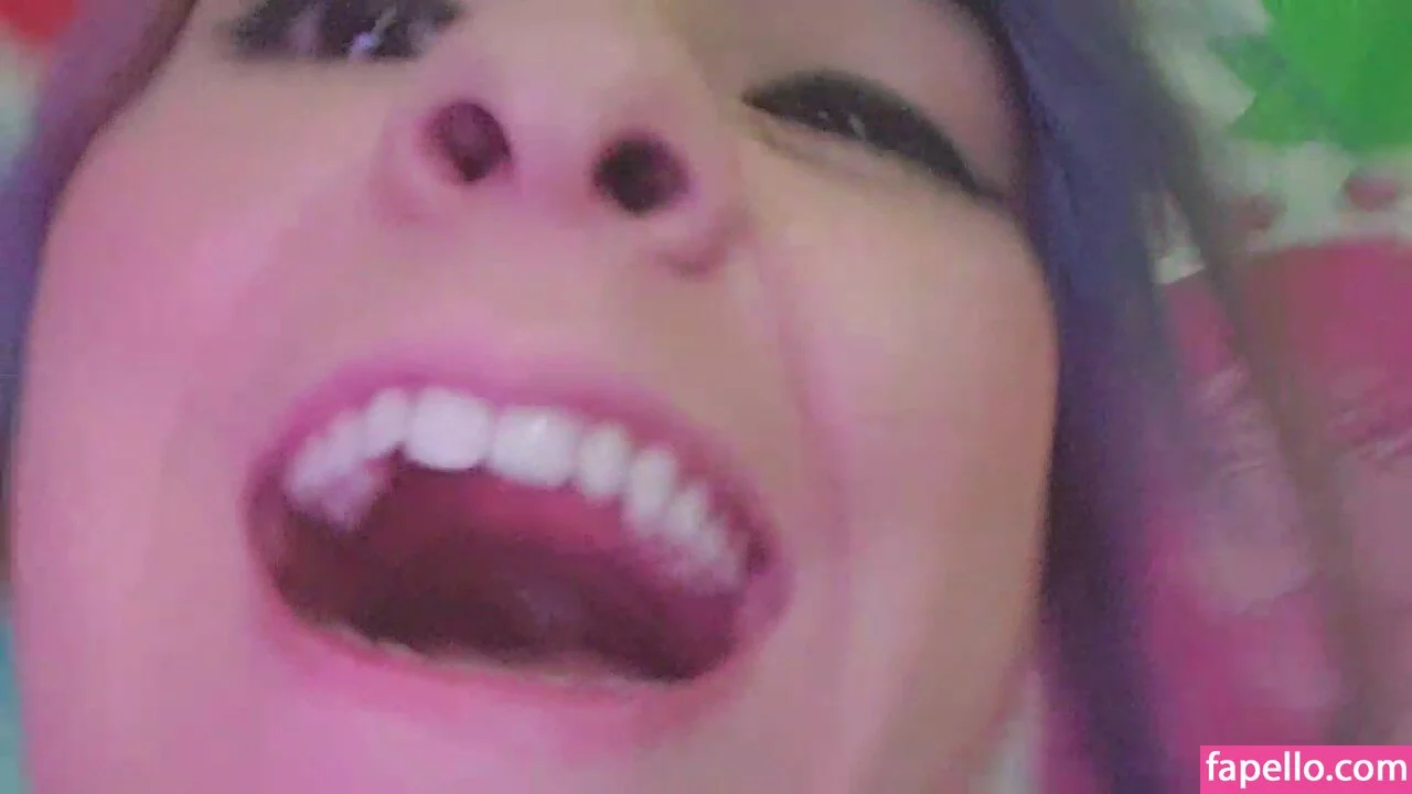 Yellowspoongirl Onlyfans Photo Gallery 