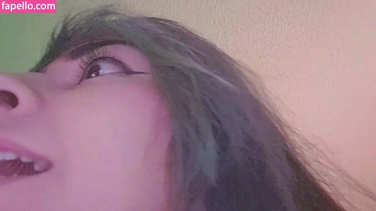 Yellowspoongirl Onlyfans Photo Gallery 