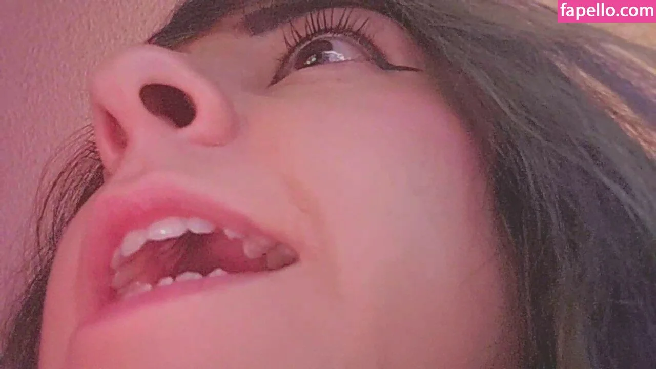 Yellowspoongirl Onlyfans Photo Gallery 