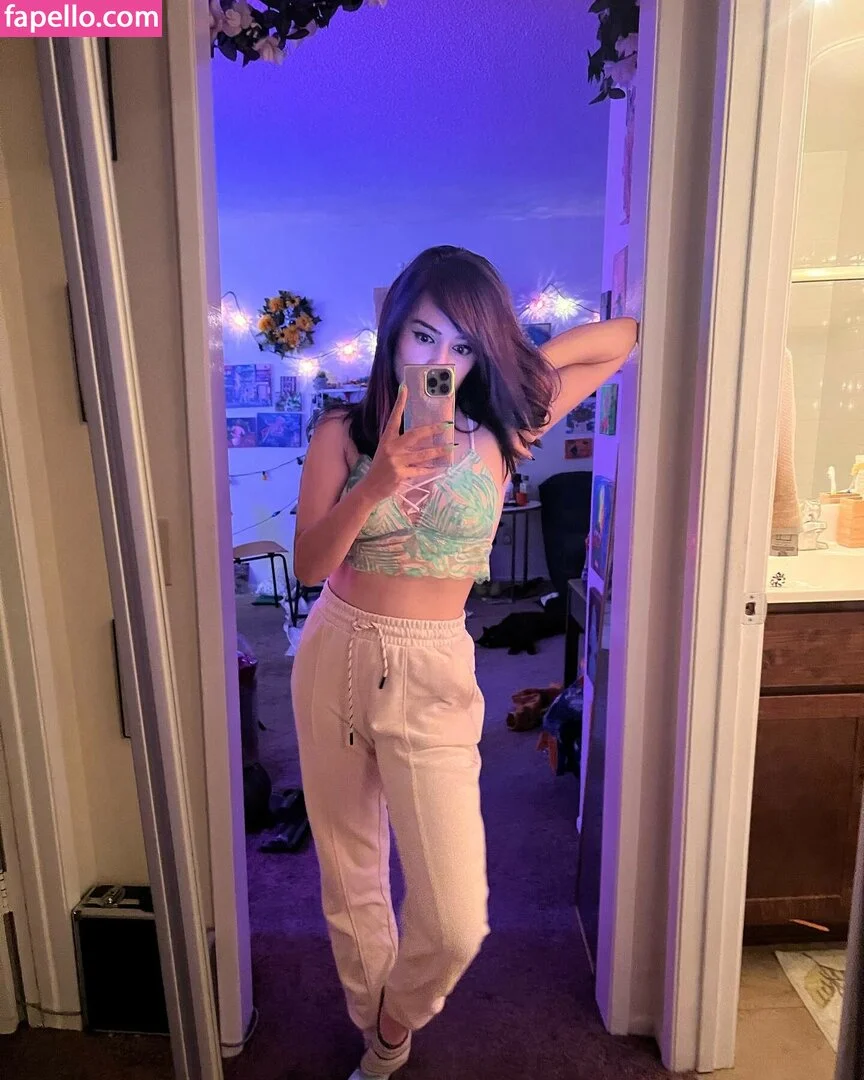 Yellowspoongirl Onlyfans Photo Gallery 