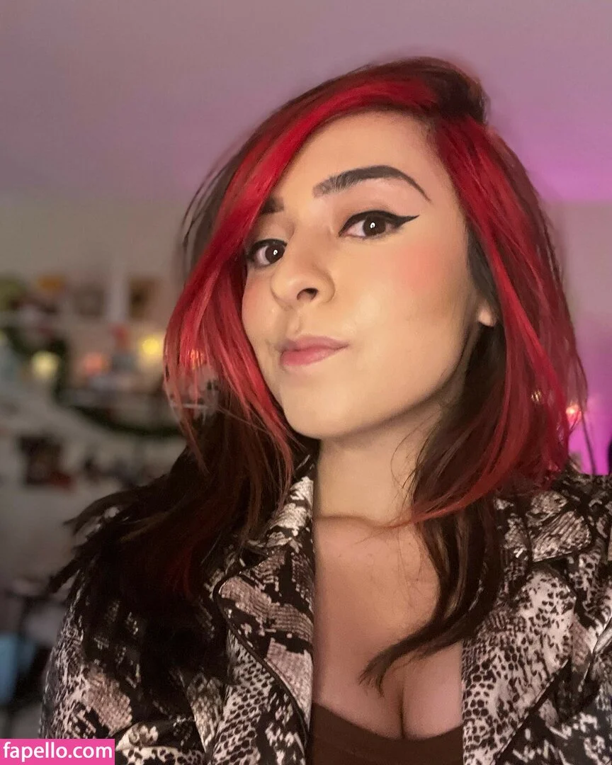 Yellowspoongirl Onlyfans Photo Gallery 