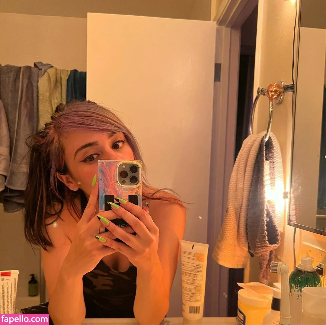 Yellowspoongirl Onlyfans Photo Gallery 