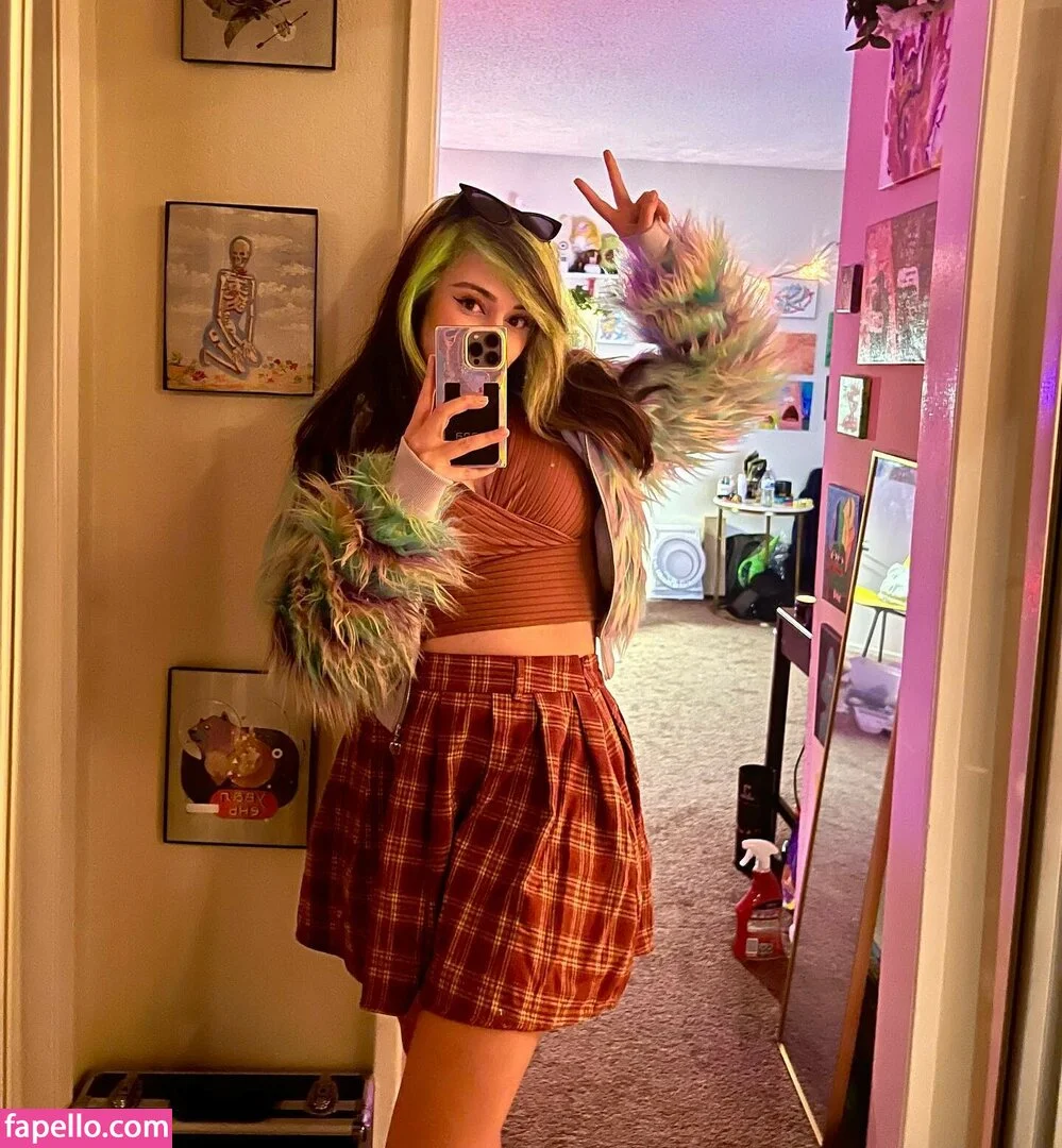 Yellowspoongirl Onlyfans Photo Gallery 