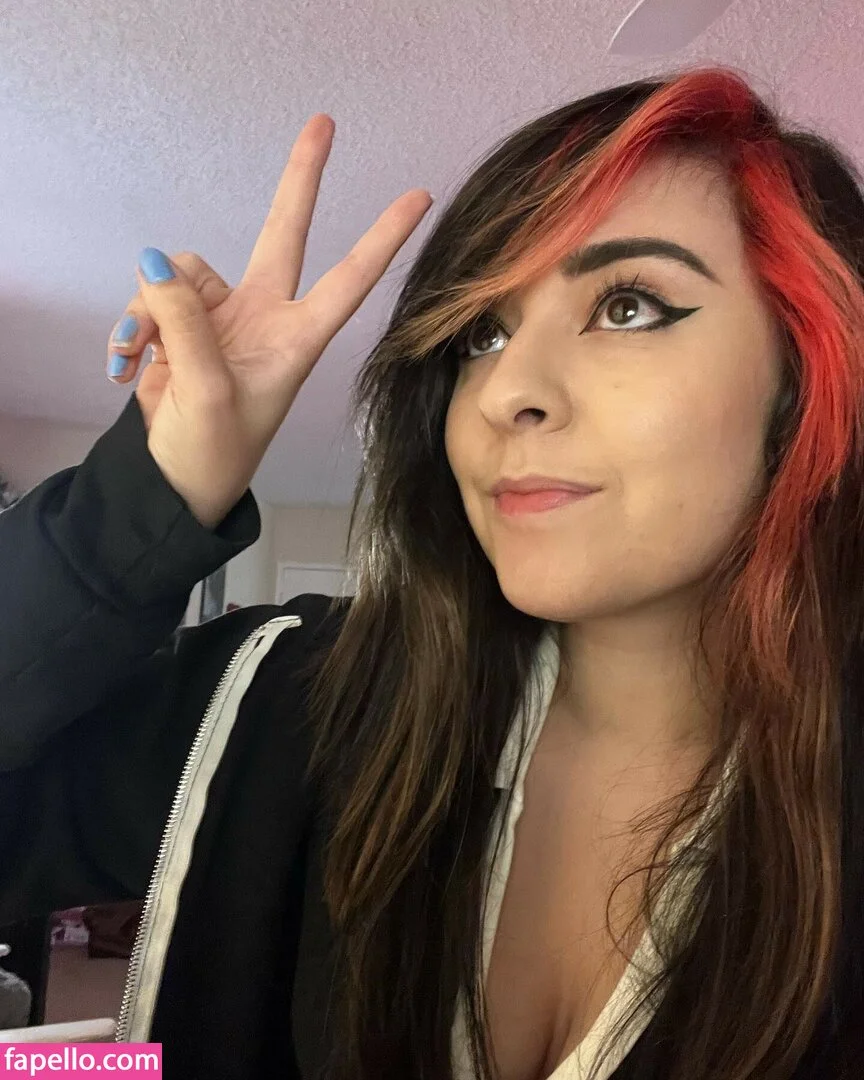 Yellowspoongirl Onlyfans Photo Gallery 