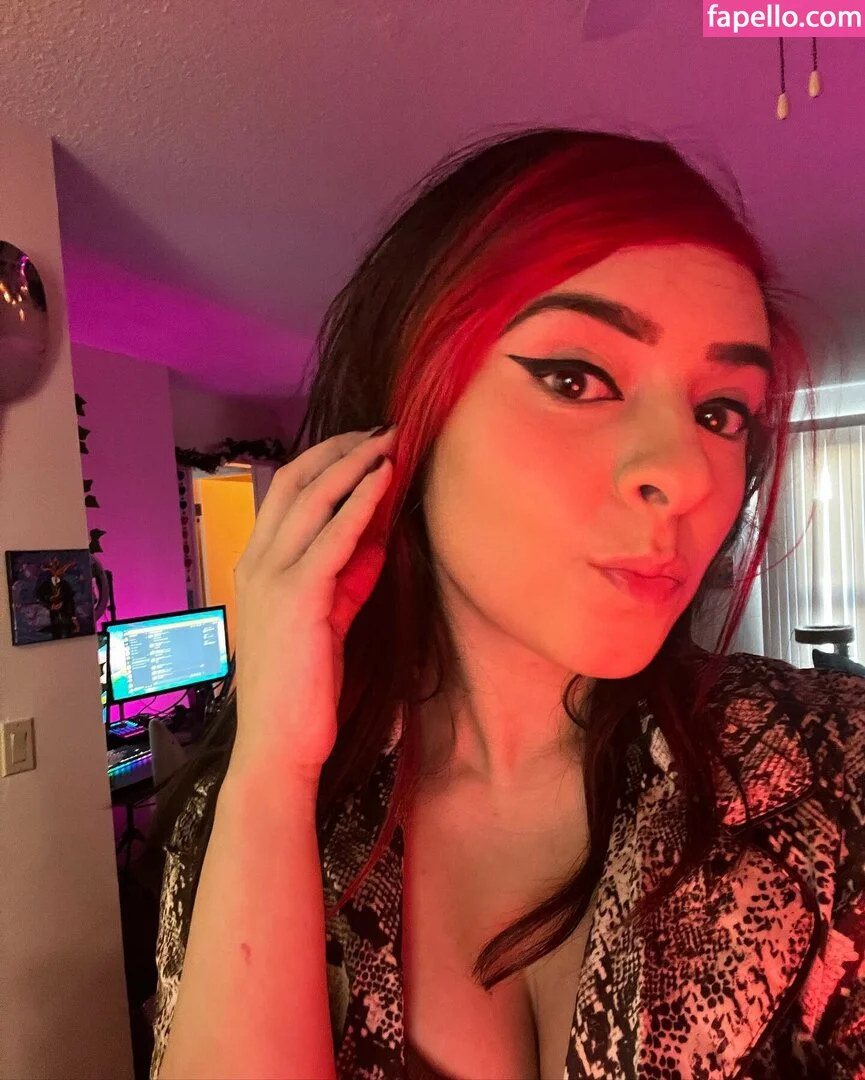 Yellowspoongirl Onlyfans Photo Gallery 