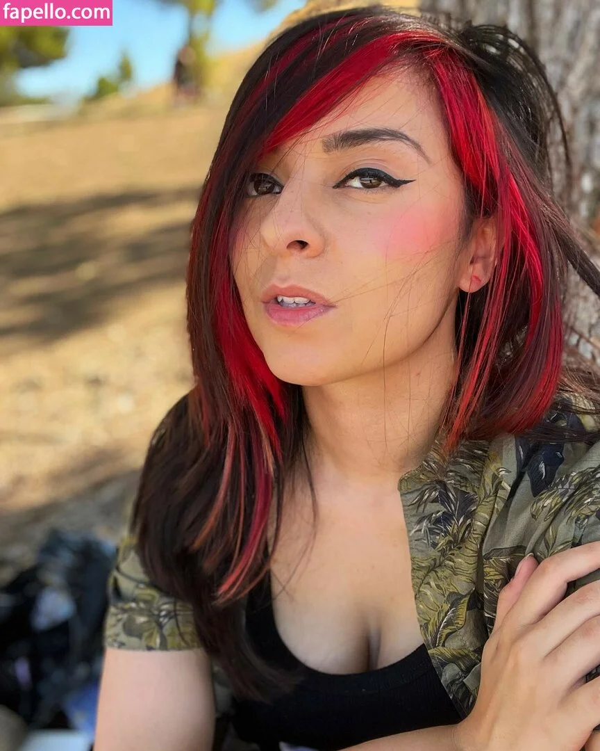 Yellowspoongirl Onlyfans Photo Gallery 