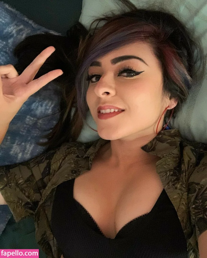 Yellowspoongirl Onlyfans Photo Gallery 