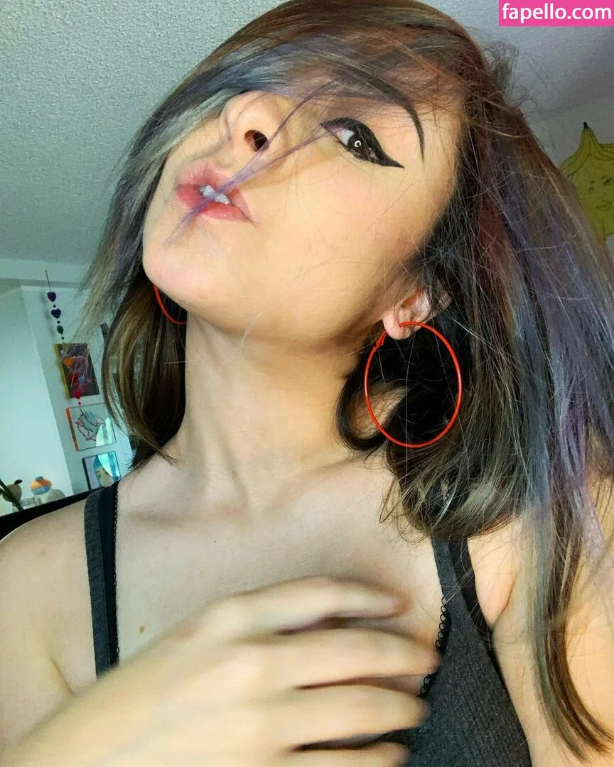 Yellowspoongirl Onlyfans Photo Gallery 