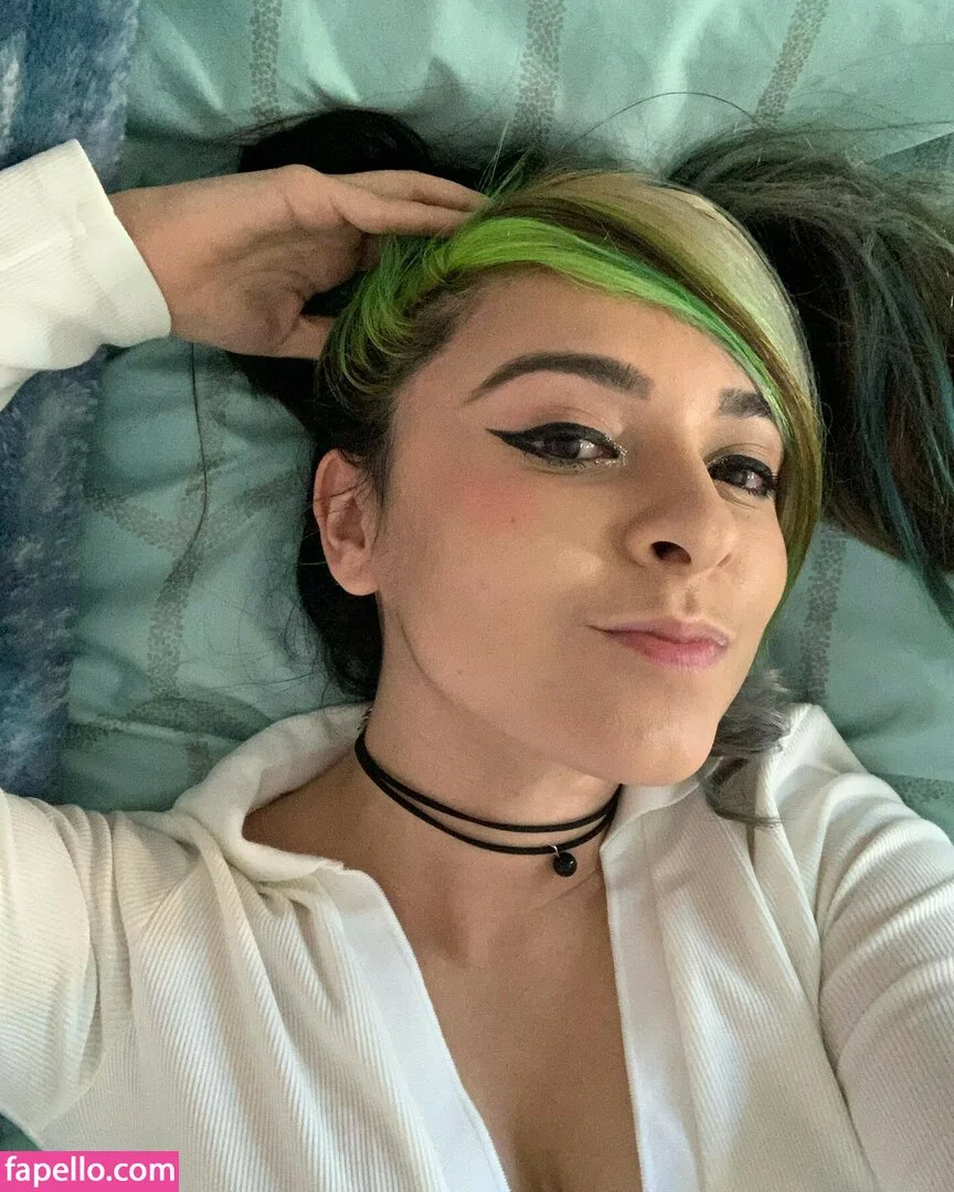 Yellowspoongirl Onlyfans Photo Gallery 