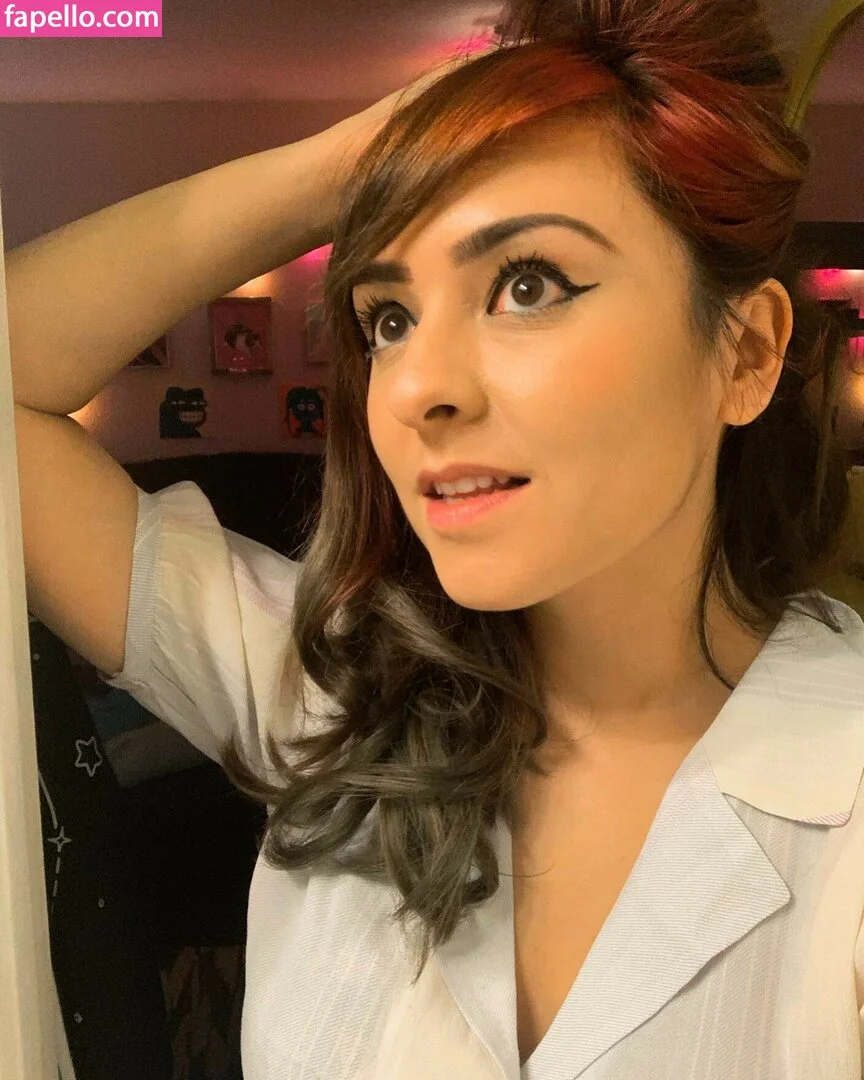 Yellowspoongirl Onlyfans Photo Gallery 