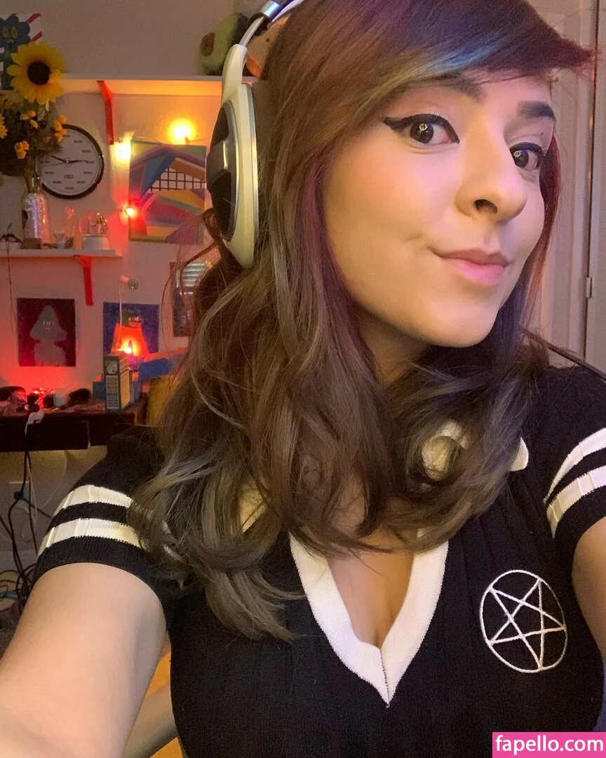 Yellowspoongirl Onlyfans Photo Gallery 