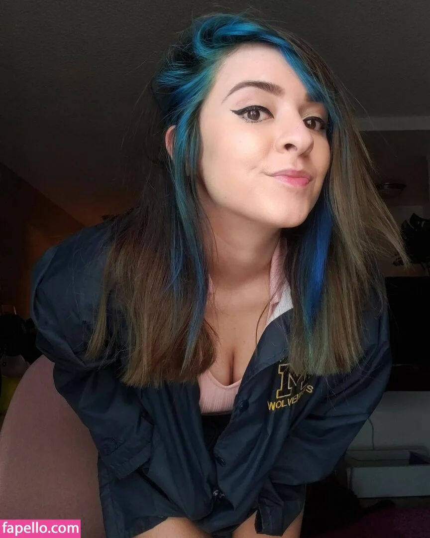 Yellowspoongirl Onlyfans Photo Gallery 