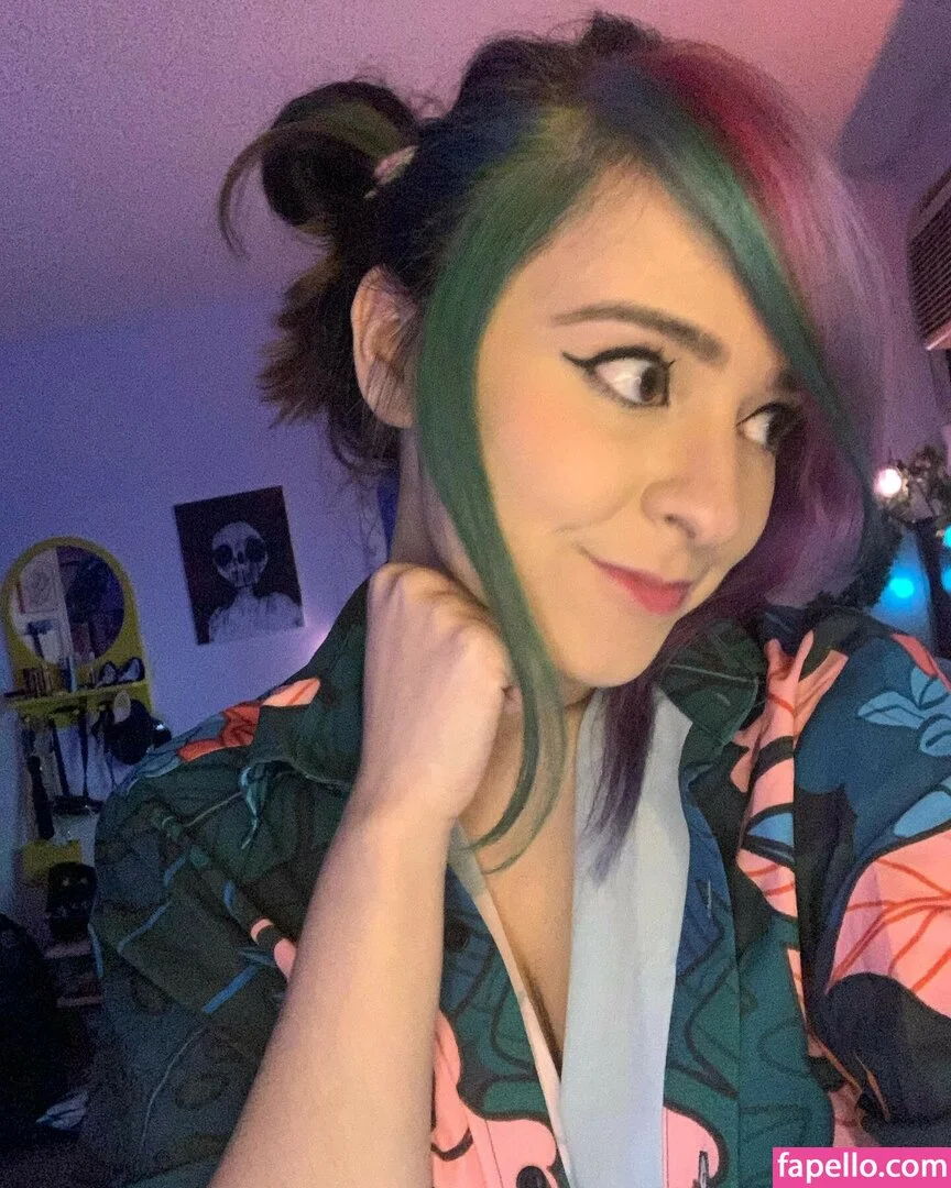 Yellowspoongirl Onlyfans Photo Gallery 