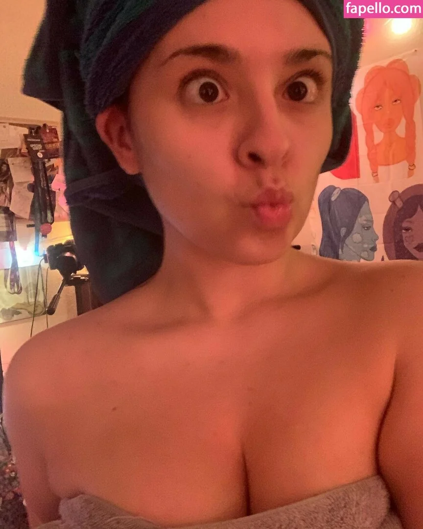 Yellowspoongirl Onlyfans Photo Gallery 