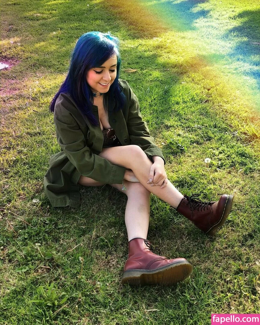 Yellowspoongirl Onlyfans Photo Gallery 